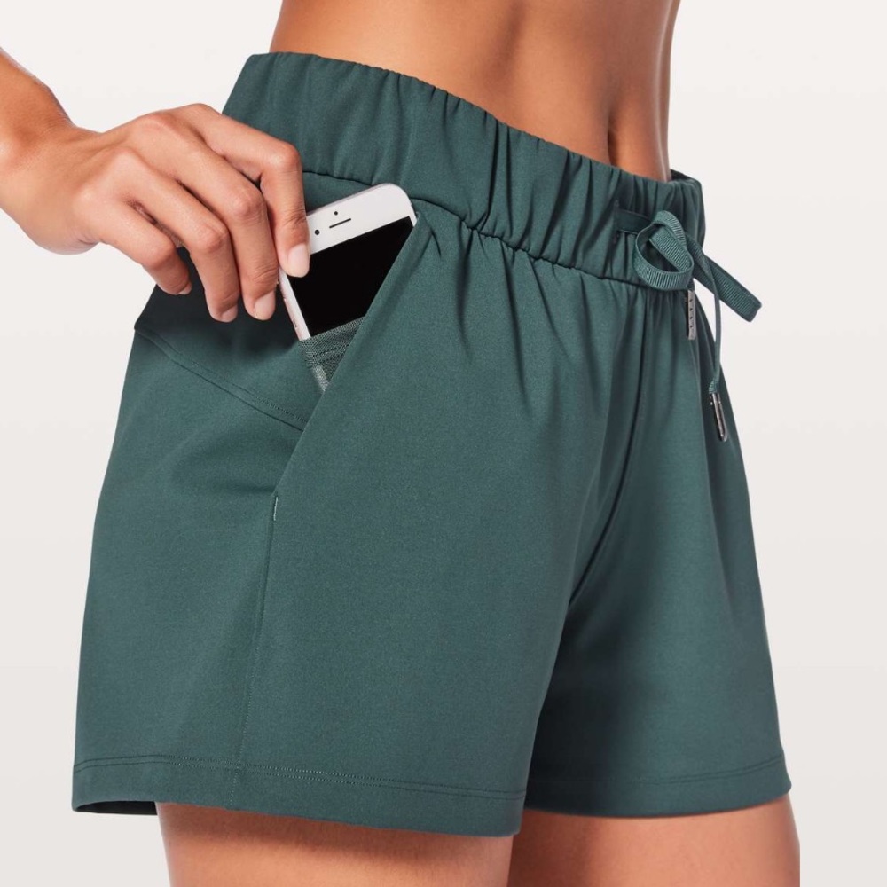 Lululemon On The Fly Short